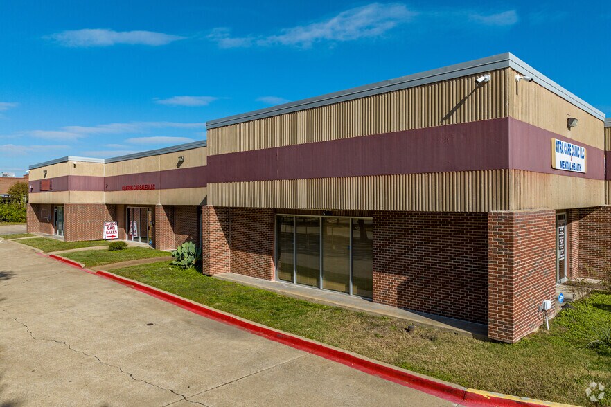 10503 Forest Ln, Dallas, TX à vendre - Photo de l’immeuble – Image 3 sur 7