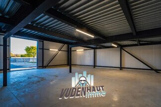 Plus de détails pour Local d'activités à louer