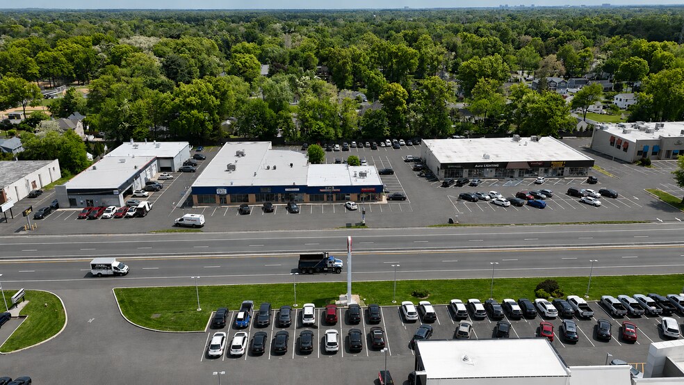 211-213 US Highway 22 E, Green Brook, NJ à louer - Photo de l’immeuble – Image 3 sur 3