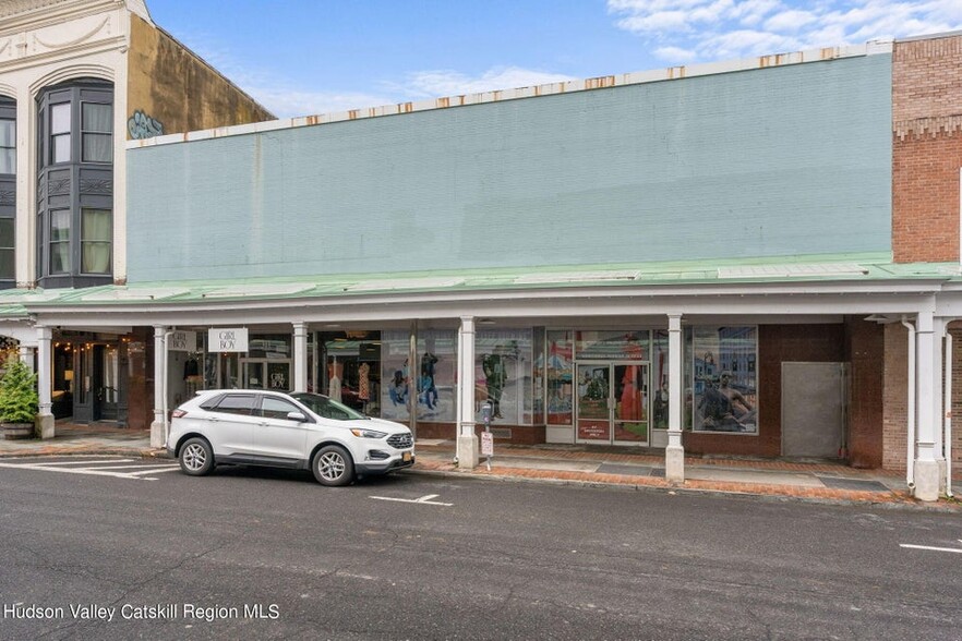 311 Wall St, Kingston, NY à louer - Photo de l’immeuble – Image 1 sur 4