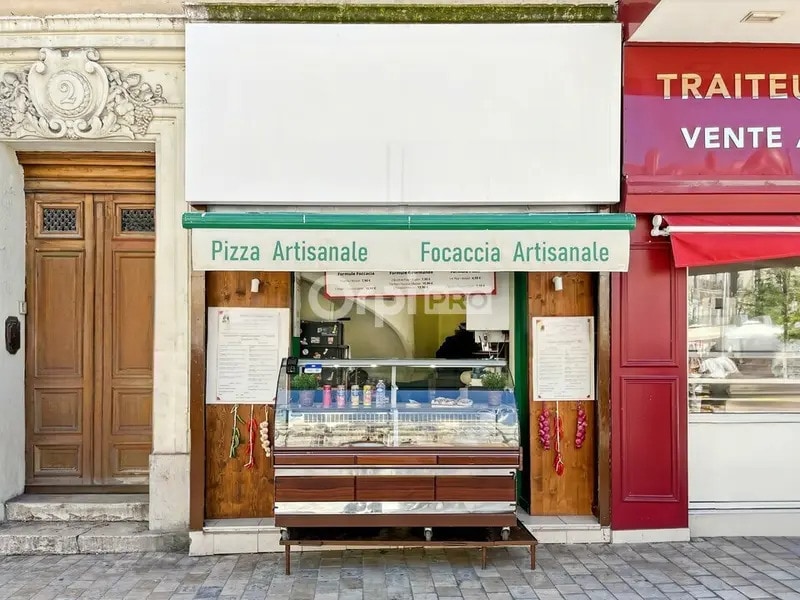 Local commercial dans Marseille à louer Photo de l’immeuble– Image 1 sur 7