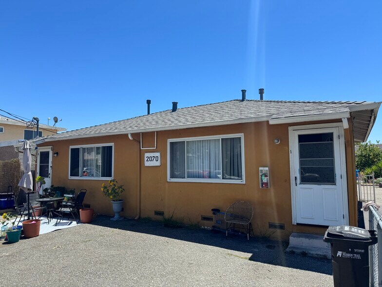 2070 3rd St, Santa Clara, CA à vendre - Photo de l’immeuble – Image 1 sur 24