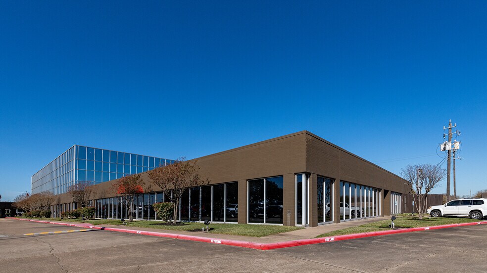 3737-3743 Red Bluff Rd, Pasadena, TX à louer - Photo de l’immeuble – Image 2 sur 7