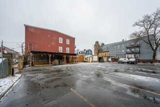 324 2nd St, Elizabeth, NJ à louer Photo intérieure– Image 2 sur 6