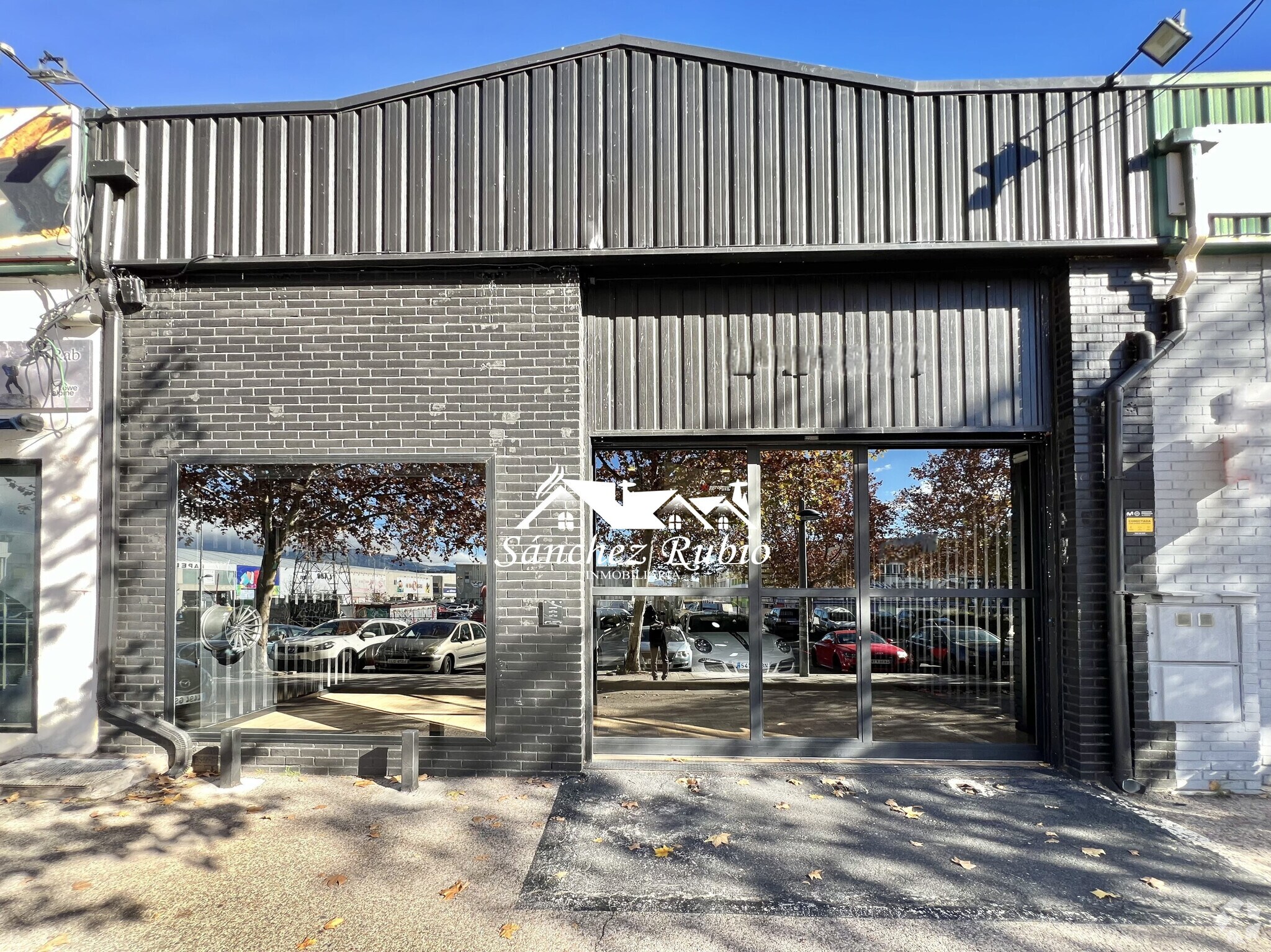 Industriel/Logistique dans Collado Villalba, Madrid à vendre Photo intérieure– Image 1 sur 2
