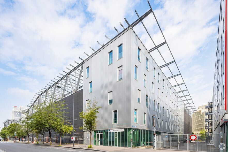 Bureau dans Saint-Denis à louer - Photo principale – Image 1 sur 4