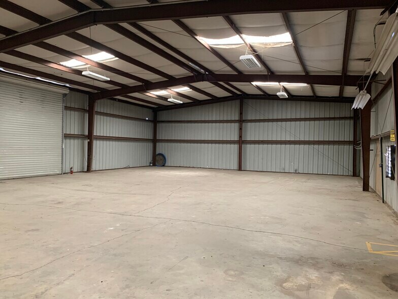 3502 Gilmore Ave, Bakersfield, CA à louer - Photo de l’immeuble – Image 3 sur 5