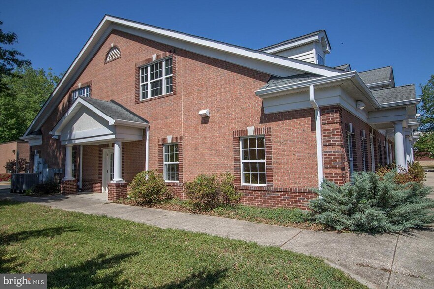 40855 Merchants Ln, Leonardtown, MD à louer - Photo de l’immeuble – Image 2 sur 8