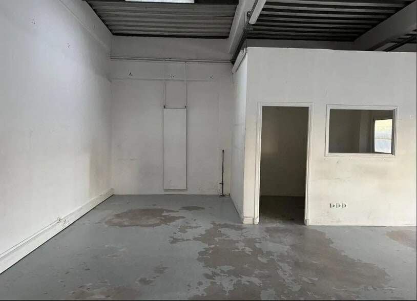 189 Rue D'Aubervilliers, Paris à louer - Photo de l’immeuble – Image 1 sur 4