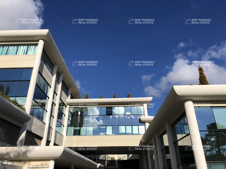 Bureau dans Valbonne à louer - Photo de l’immeuble – Image 3 sur 16