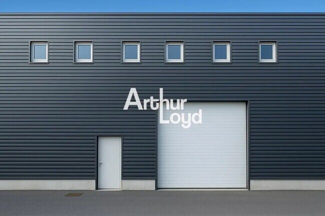 Plus de détails pour Local d'activités à louer