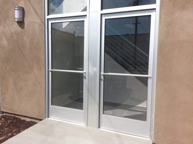 3130 Moore St, San Diego, CA à louer - Photo de l’immeuble – Image 3 sur 19
