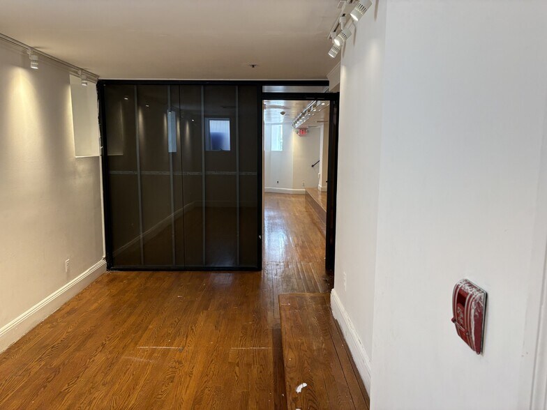 17 Hilliard Ave, Edgewater, NJ à louer - Photo de l’immeuble – Image 3 sur 11
