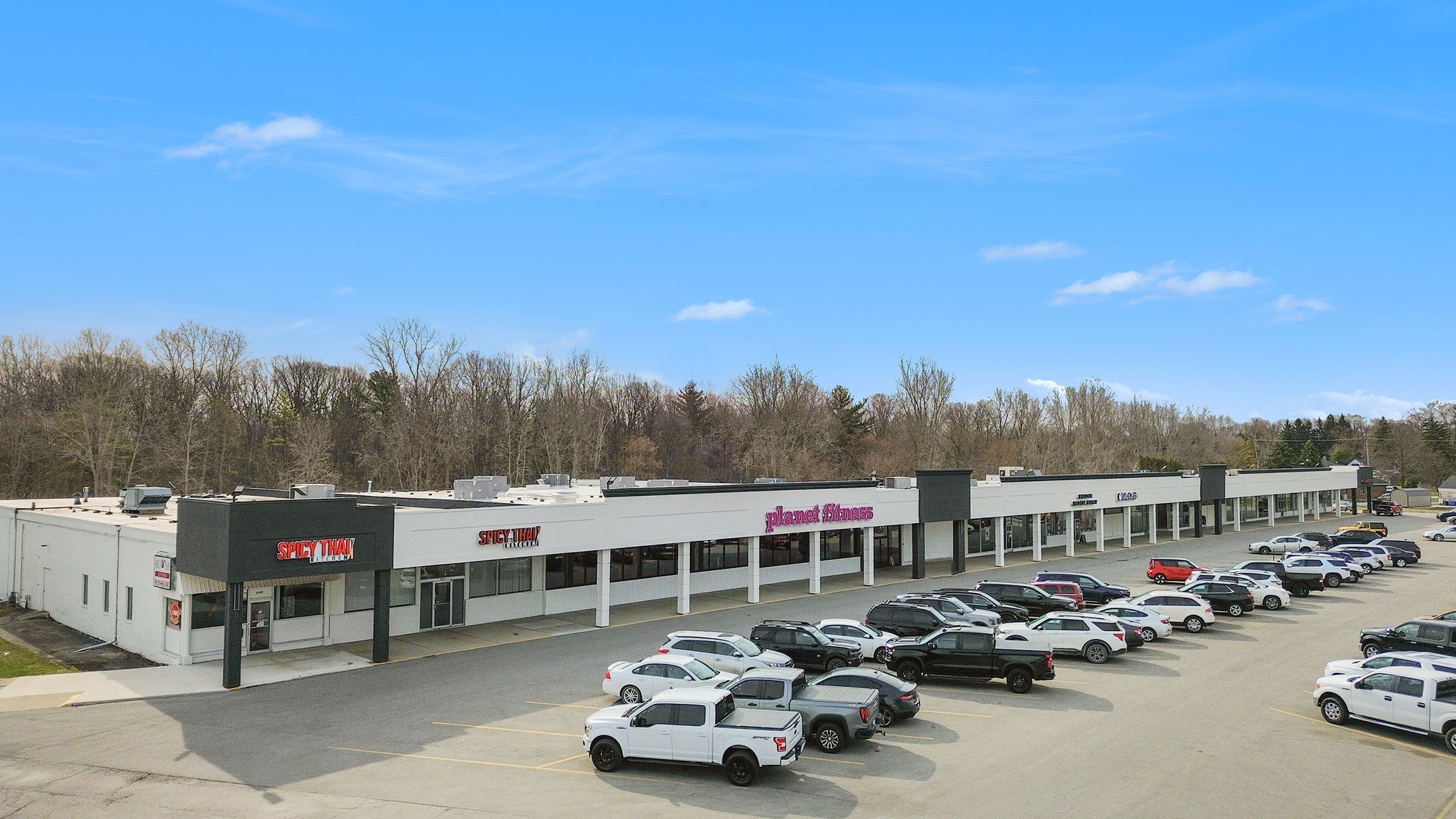 2055 Gratiot Blvd, Marysville, MI à louer Photo de l’immeuble– Image 1 sur 34