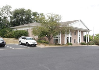 Plus de détails pour 2705 Happy Joe Dr, Bettendorf, IA - Bureau à vendre