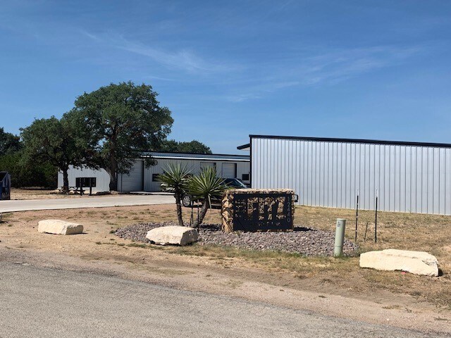12440 Trail Driver, Austin, TX à louer Photo de l’immeuble– Image 1 sur 17