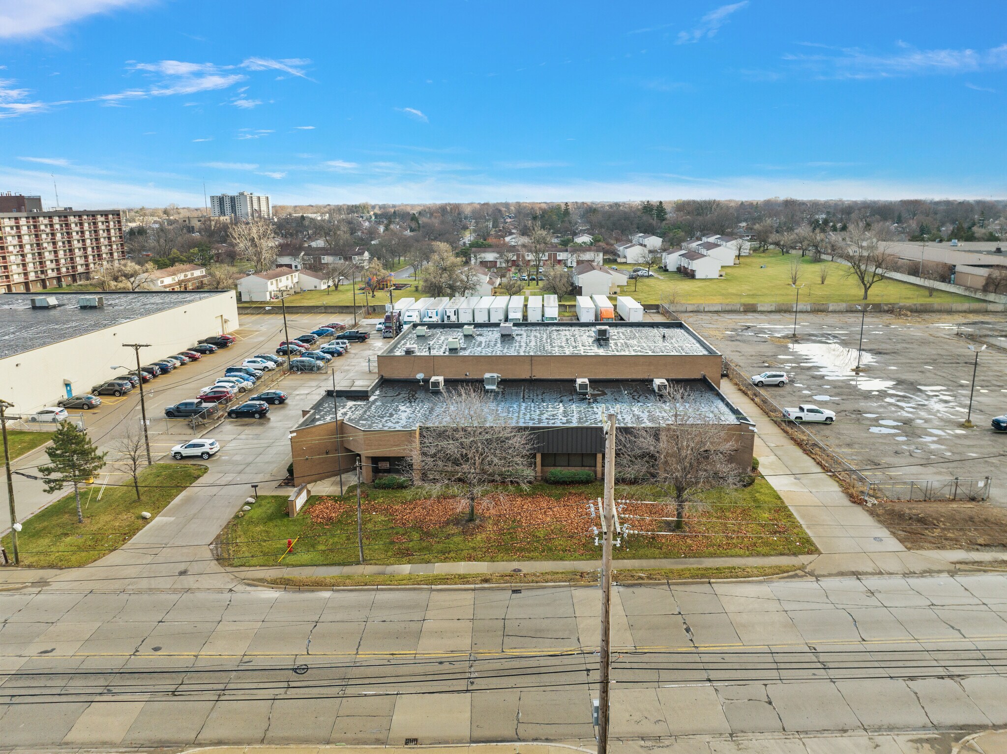 24650 Sherwood Ave, Center Line, MI à vendre Photo principale– Image 1 sur 7