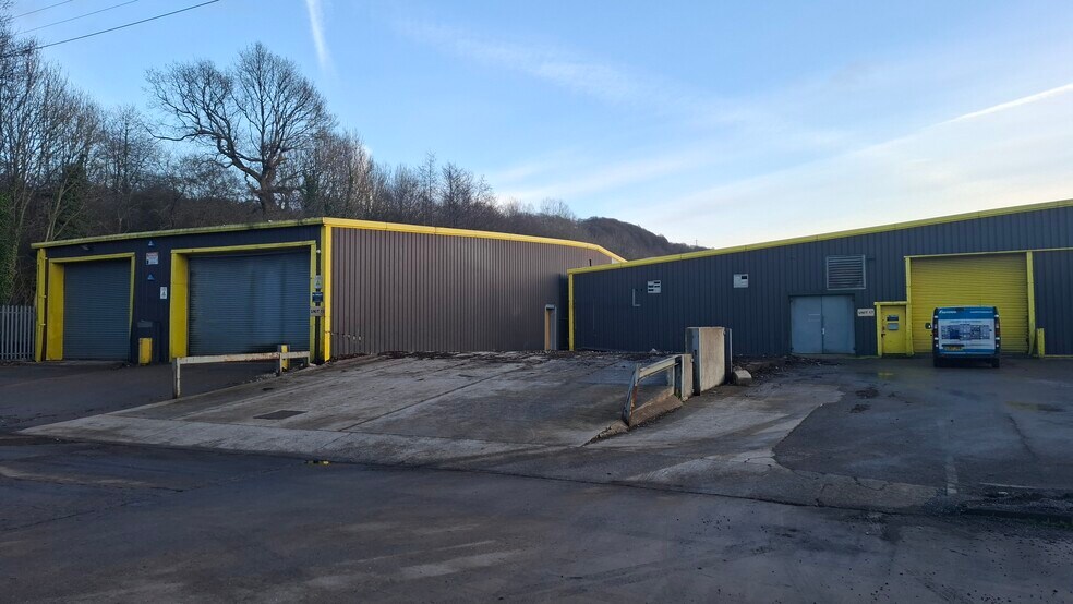 Alder, Ystrad Mynach à louer - Photo de l’immeuble – Image 3 sur 5