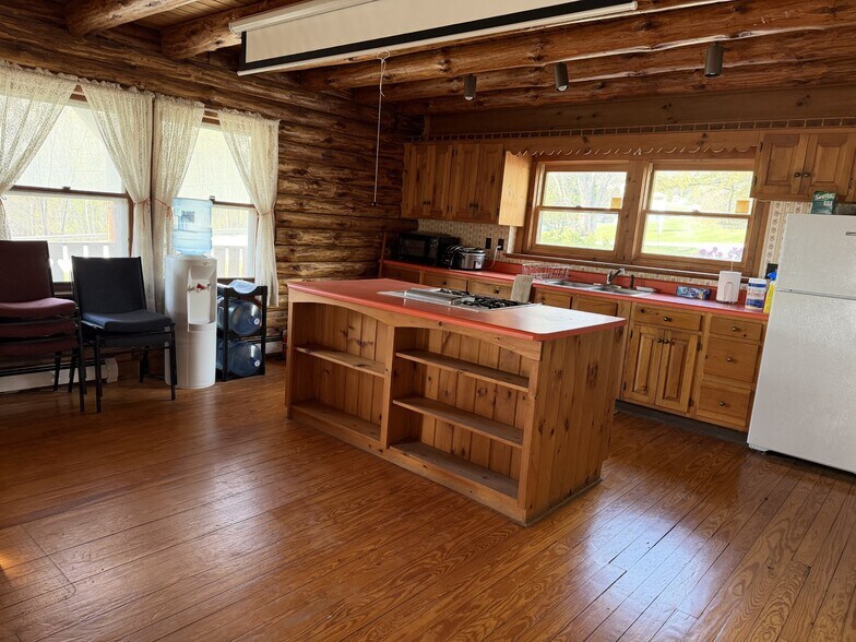 30 Industrial Ln, Mendon, VT à louer - Photo intérieure – Image 3 sur 9