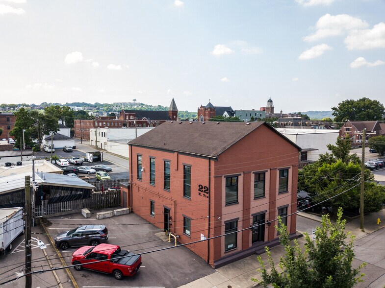 22-24 E 7th St, Newport, KY à vendre - Photo de l’immeuble – Image 2 sur 6