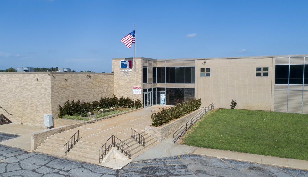 13400 O St, Lincoln, NE à vendre - Photo principale – Image 1 sur 24