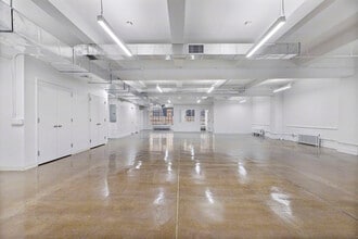 263 W 38th St, New York, NY à louer Photo intérieure– Image 2 sur 6