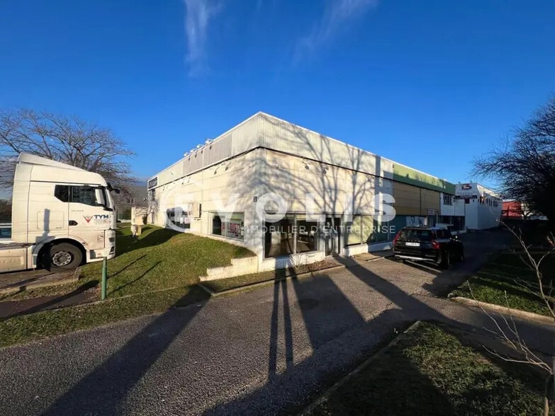 5 Rue Du Mont-Blanc, Corbas à louer - Photo de l’immeuble – Image 3 sur 10