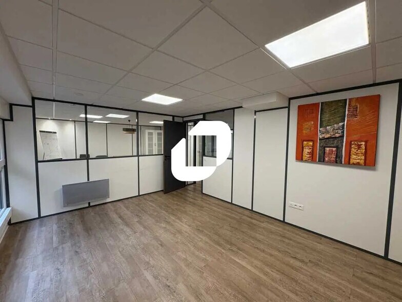 Bureau dans Lyon à vendre - Photo de l’immeuble – Image 1 sur 15