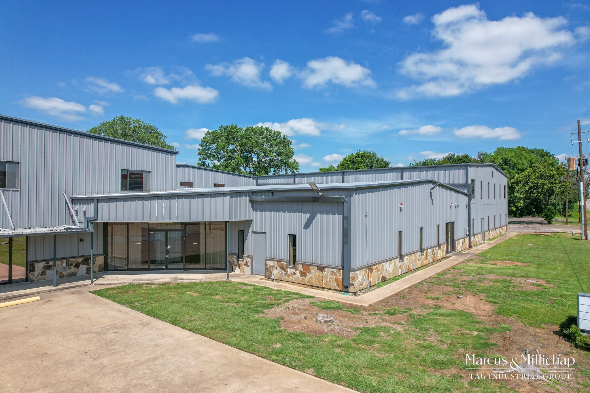 2401 N Highway 287, Mansfield, TX à vendre Photo de l’immeuble– Image 1 sur 7