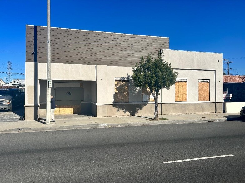 2604 W Beverly Blvd, Montebello, CA à louer - Photo principale – Image 1 sur 2