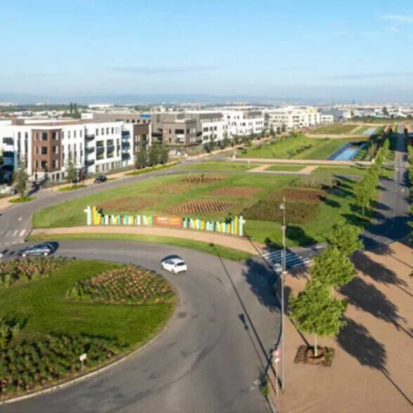 Bureau dans Genas à louer - Photo de l’immeuble – Image 3 sur 10