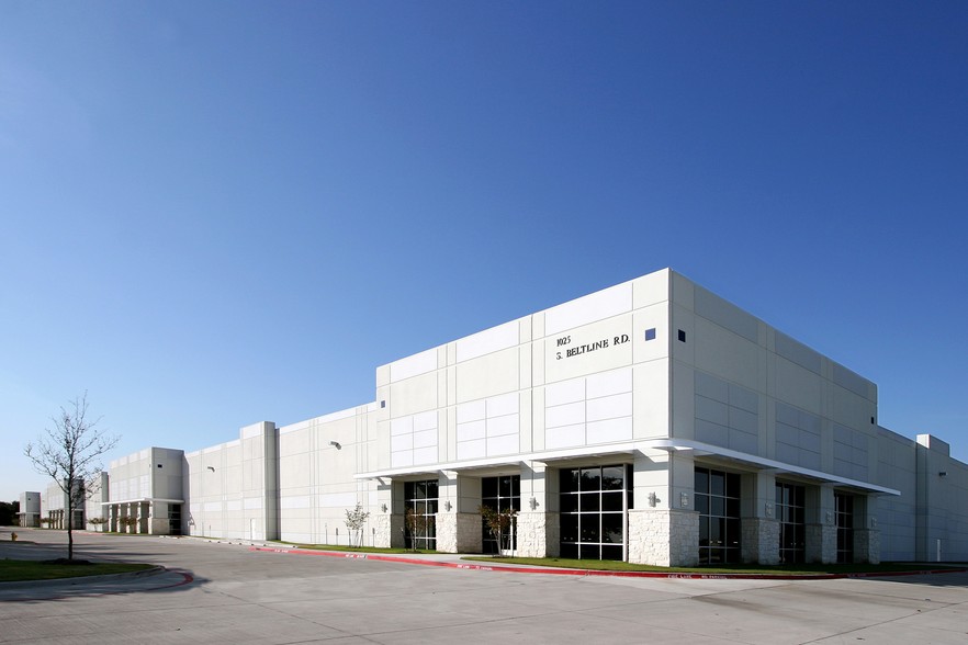1025 S Belt Line Rd, Coppell, TX à louer - Photo de l’immeuble – Image 3 sur 7