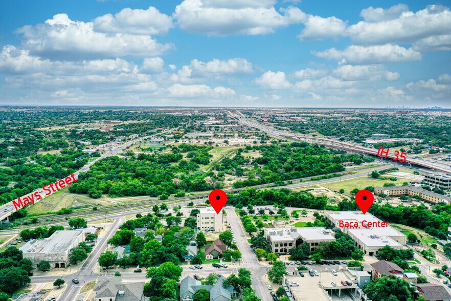 211 S Brown St, Round Rock, TX à louer - Photo de l’immeuble – Image 3 sur 63