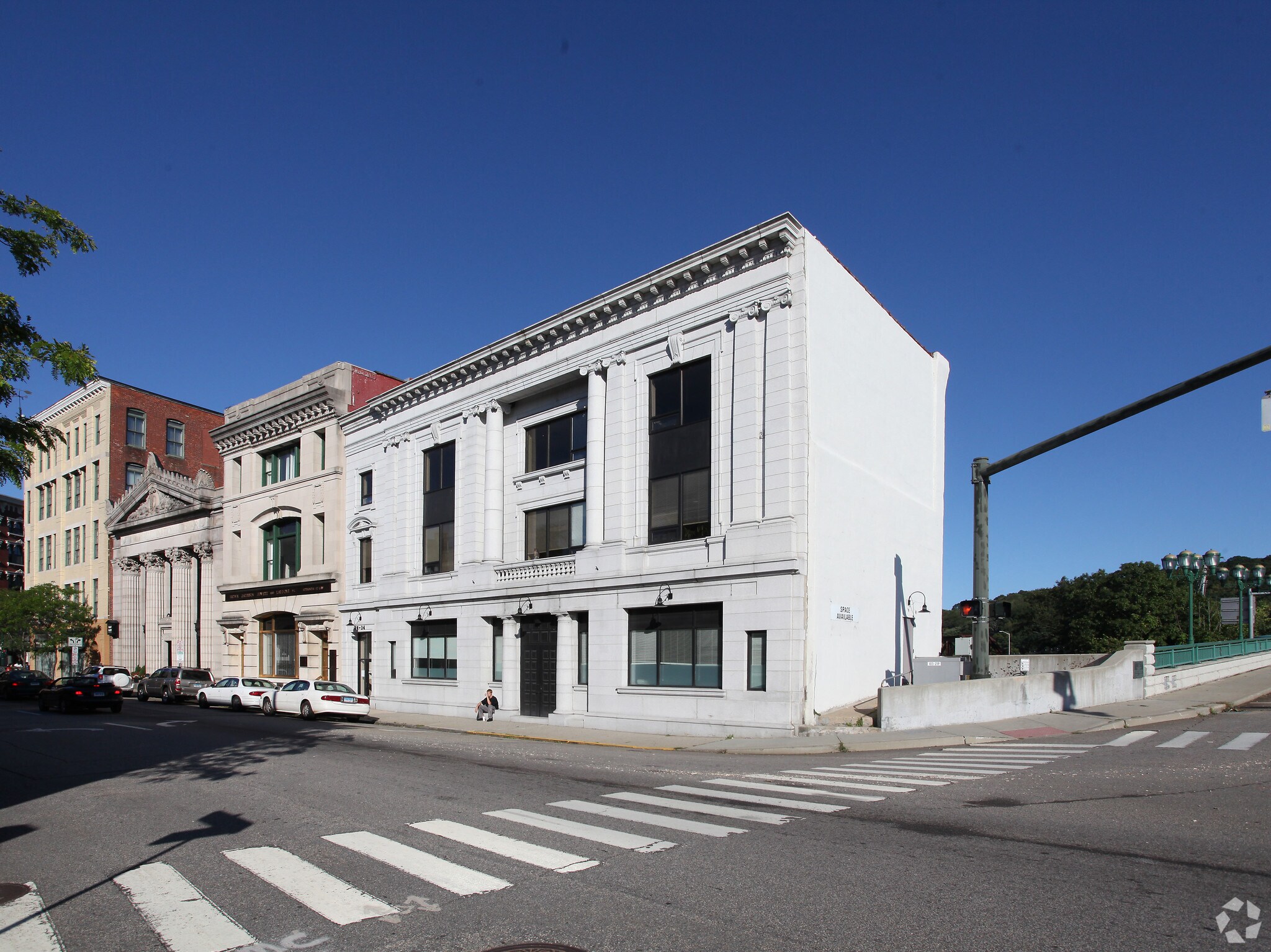 34 Courthouse Sq, Norwich, CT à louer Photo principale– Image 1 sur 4