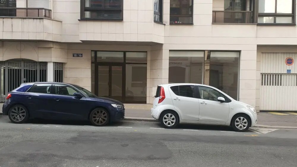 16 Rue De La Cour Des Noues, Paris à louer Photo de l’immeuble– Image 1 sur 7