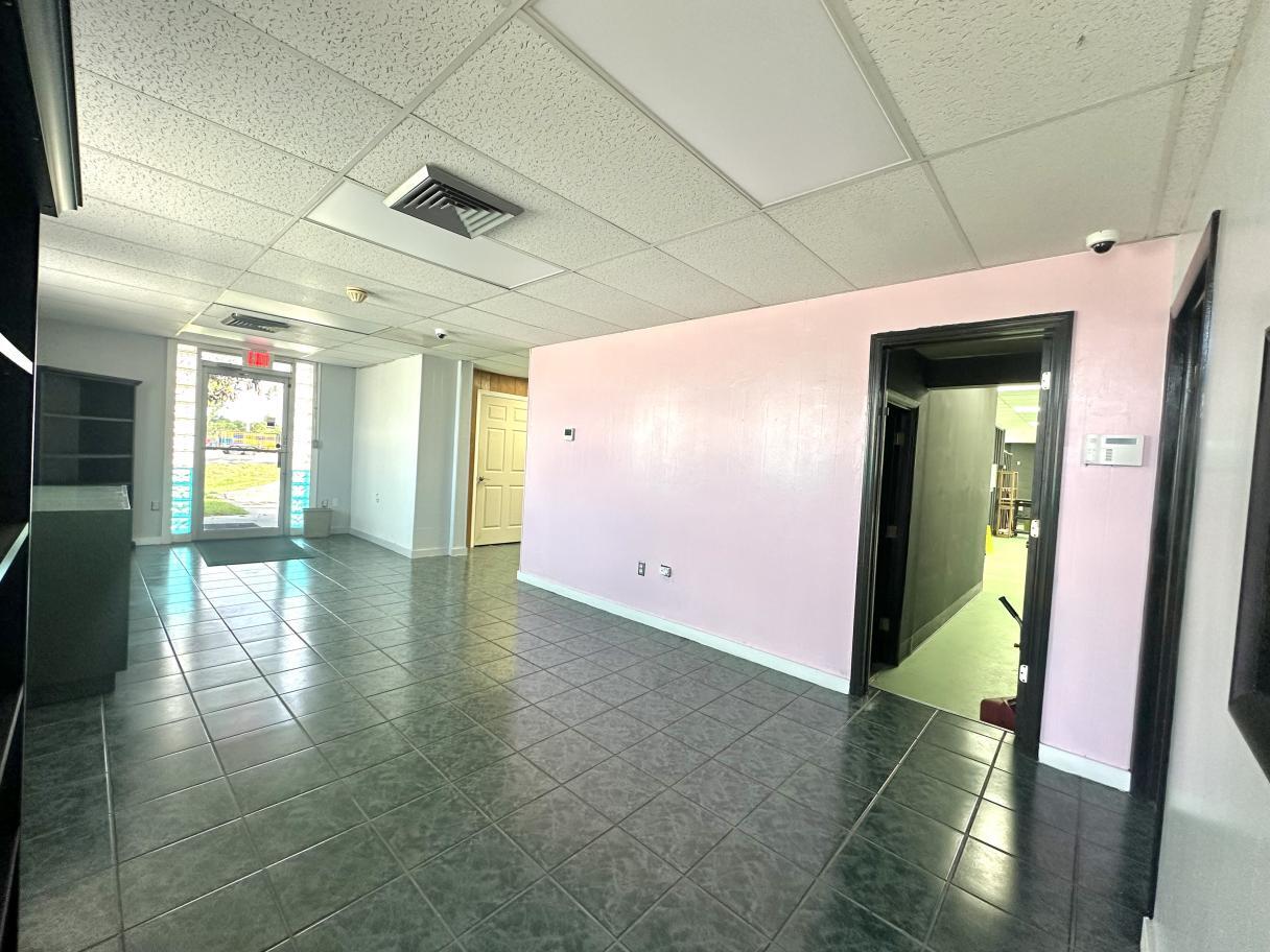 1827 Silver Star Rd, Orlando, FL à louer Photo intérieure– Image 1 sur 6