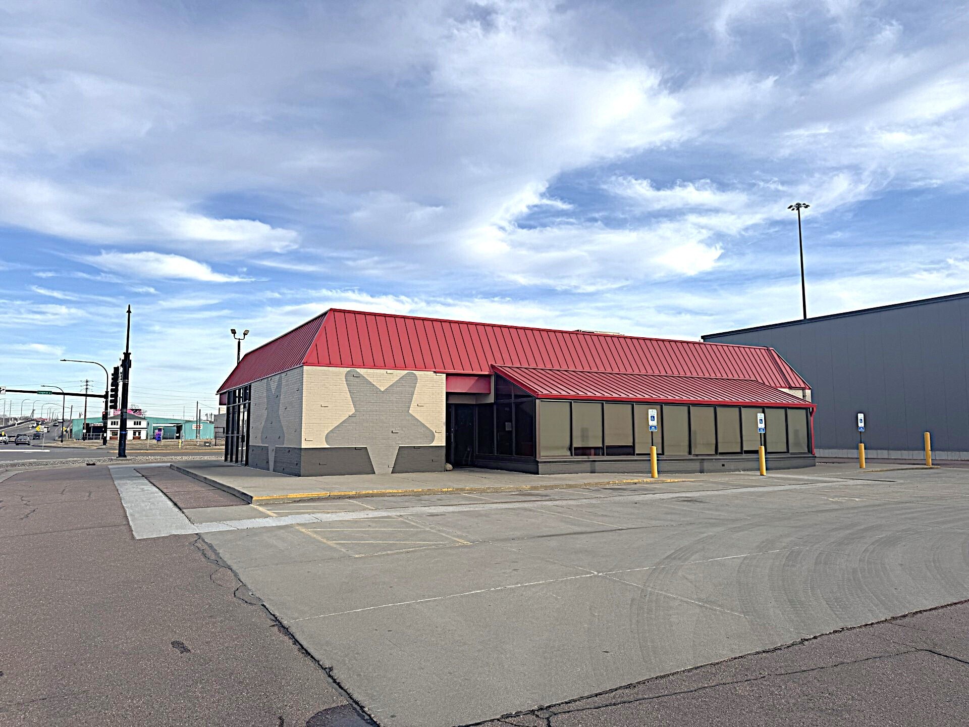 910 Gordon Dr, Sioux City, IA à vendre Photo principale– Image 1 sur 2