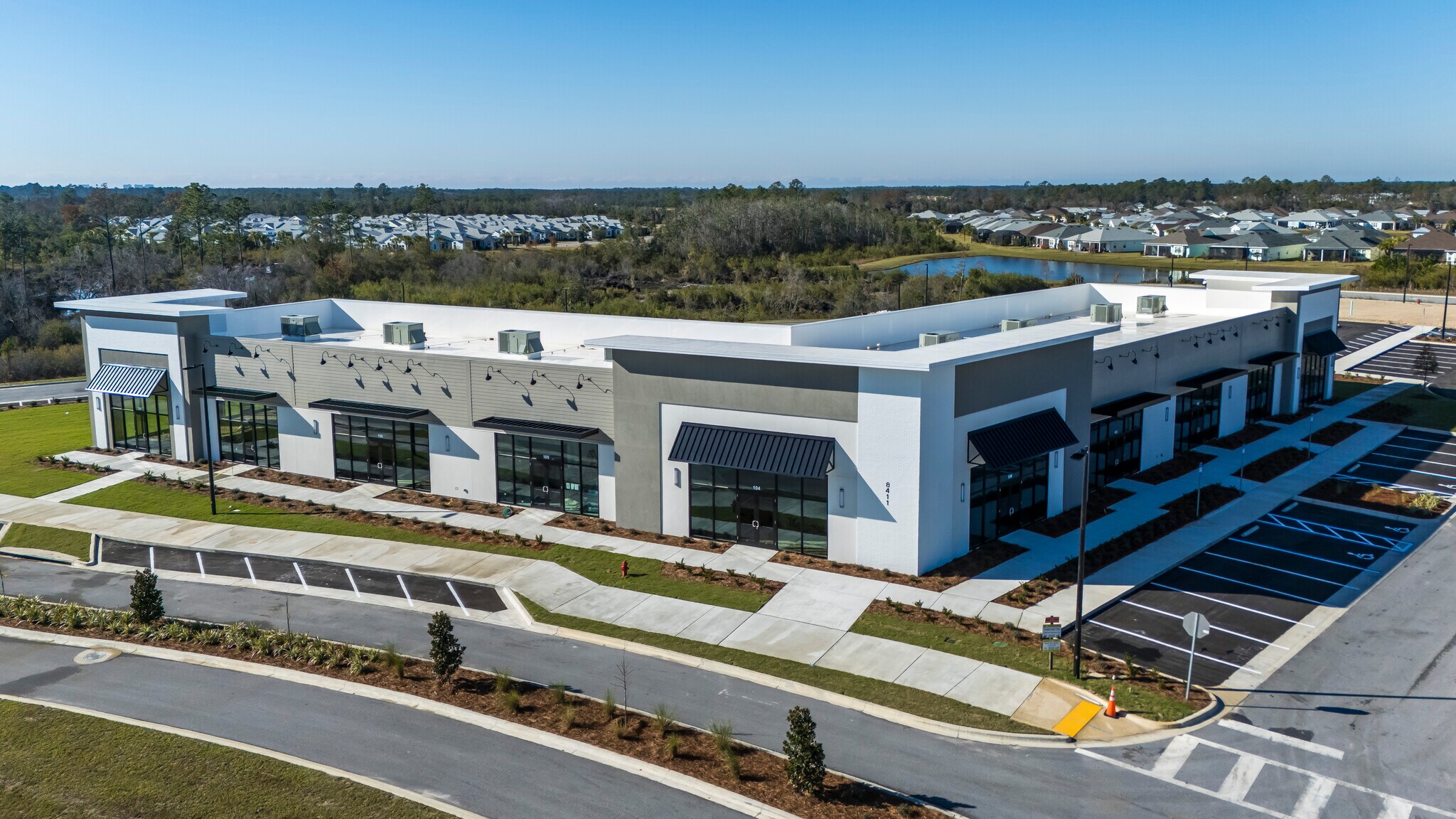 8411 Town Center Blvd, Panama City Beach, FL à louer Photo de l’immeuble– Image 1 sur 6