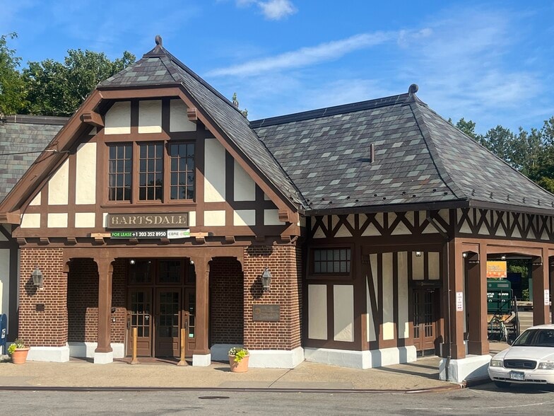 1 Fenimore Ave, Hartsdale, NY à louer - Photo de l’immeuble – Image 2 sur 6