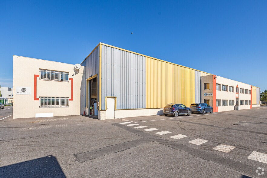 124 Rue Salvador Allendé, Bezons à louer - Photo de l’immeuble – Image 3 sur 4