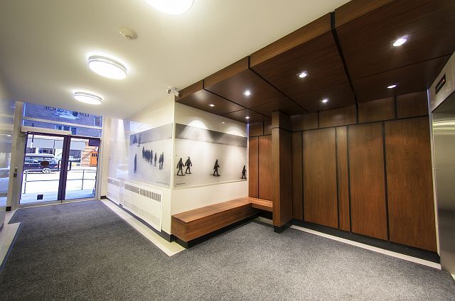 2-14 Boul Désaulniers, Saint-lambert, QC à louer - Photo intérieure – Image 2 sur 9