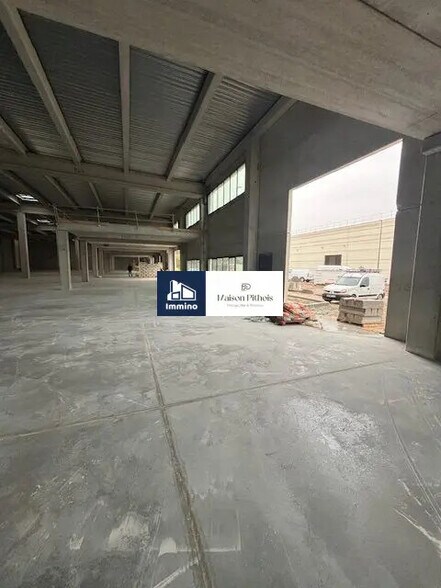 Industriel/Logistique dans La Ciotat à louer - Photo de l’immeuble – Image 1 sur 5