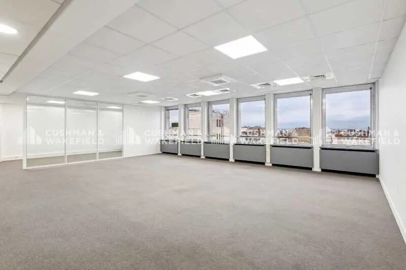 Bureau dans Neuilly-sur-Seine à louer - Photo de l’immeuble – Image 3 sur 12