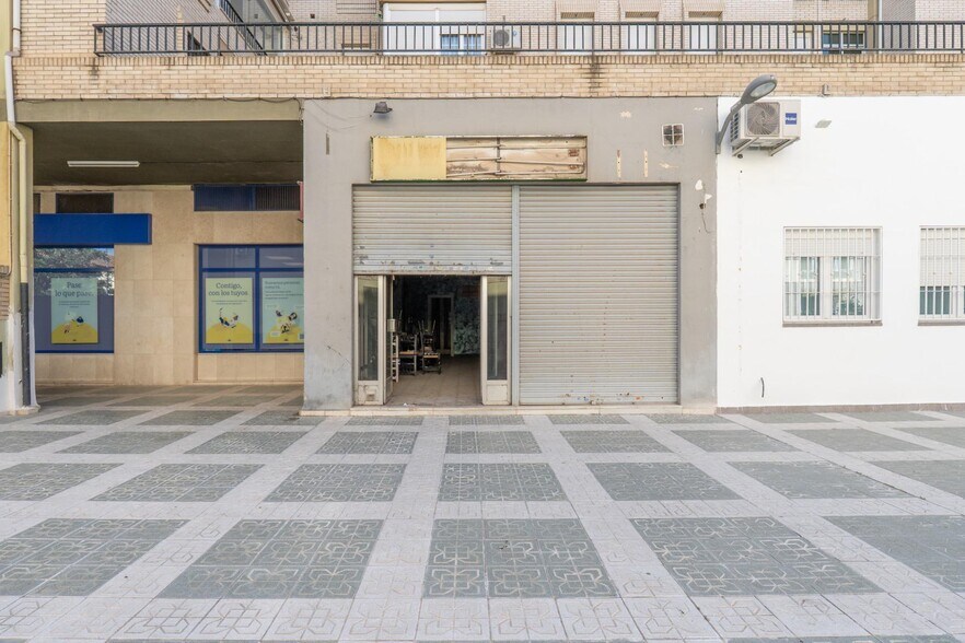 de Málaga, 73, Granada, Granada à vendre - Photo de l’immeuble – Image 3 sur 35