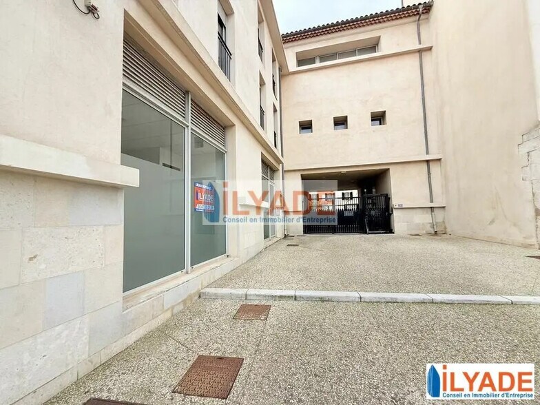 153 Boulevard Jean Jaures, La Ciotat à louer - Photo de l’immeuble – Image 2 sur 11