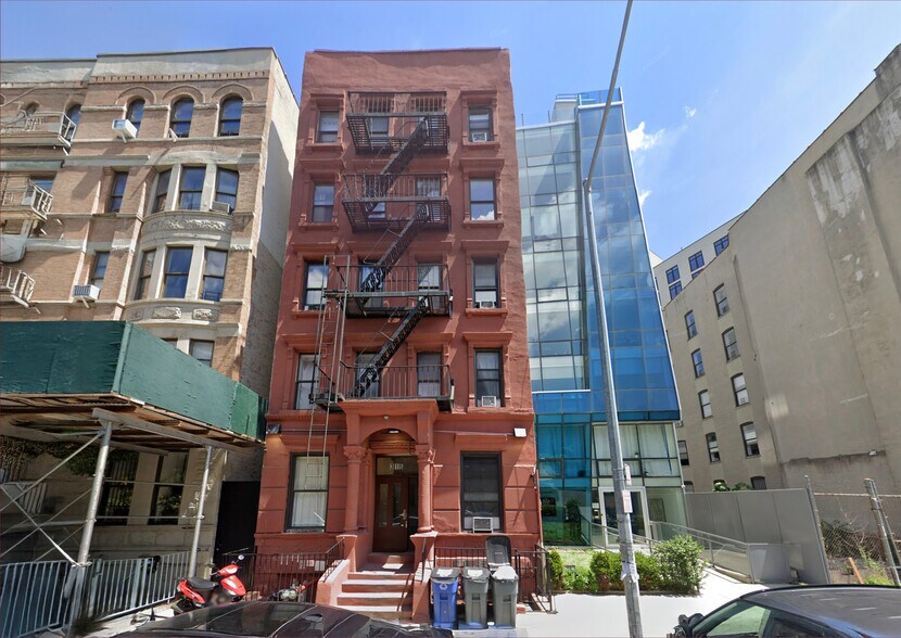 315 W 121st St, New York, NY à vendre - Photo de l’immeuble – Image 1 sur 5
