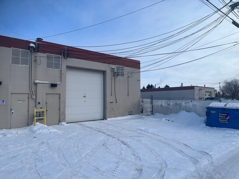 11528-11546 80th St NW, Edmonton, AB à louer - Photo de l’immeuble – Image 3 sur 3