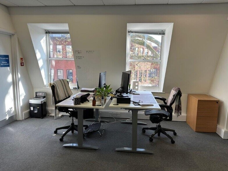 19-23 High St, Kingston Upon Thames à louer - Photo de l’immeuble – Image 3 sur 8