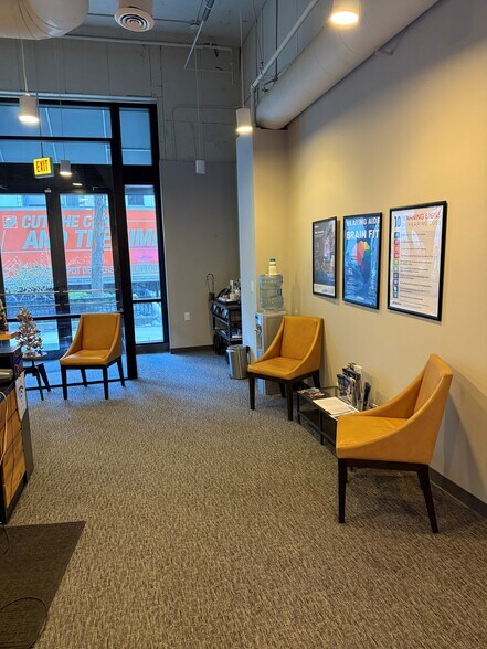 401 E Ontario St, Chicago, IL à louer - Photo de l’immeuble – Image 3 sur 9