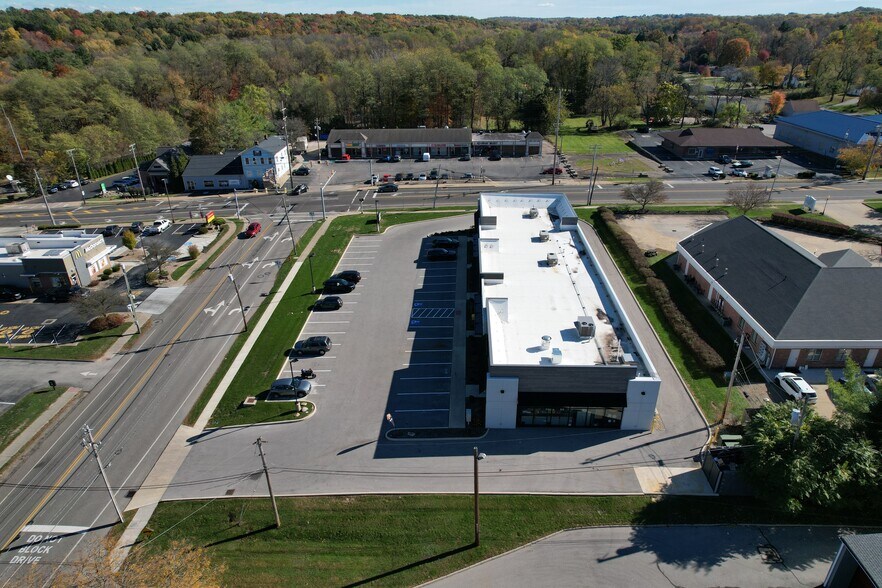 9 S Main St, Munroe Falls, OH à louer - Photo de l’immeuble – Image 3 sur 3